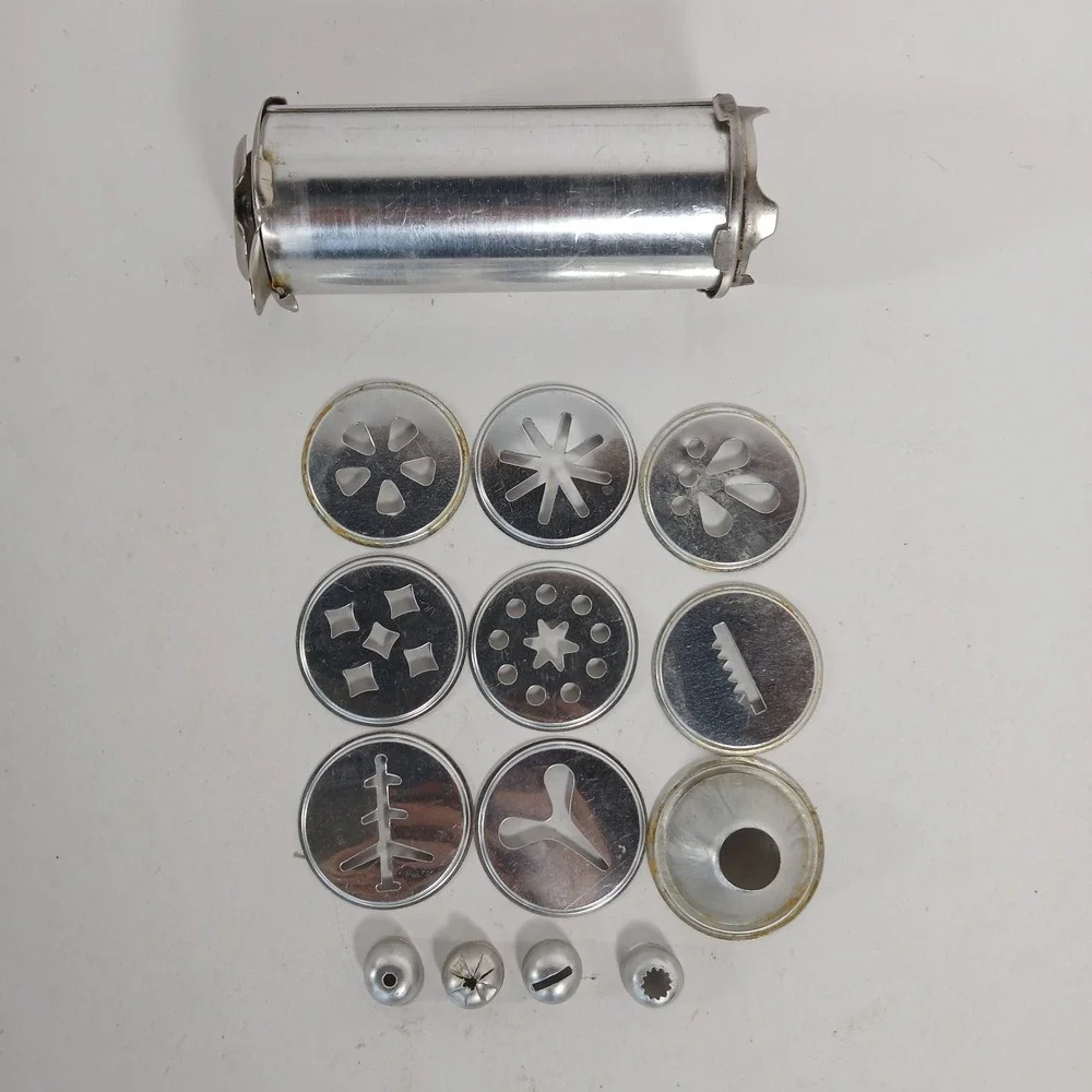 Vtg Combination Cookie And Cake Decorating Press Set Aluminum Baking Christmas